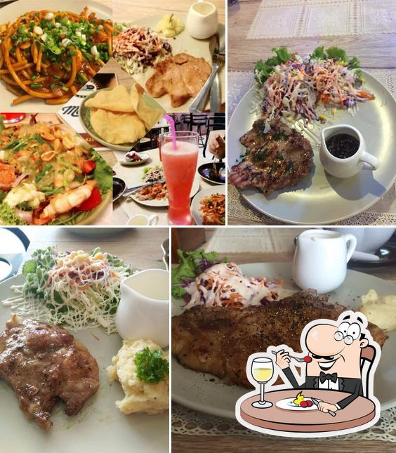 KS Cafe Indian, Thai, Western Food Cuisine