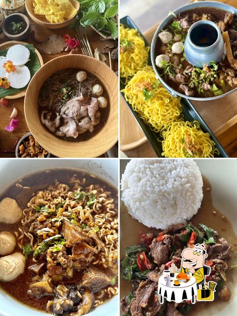 บ้านเตี๋ยวเรือ ห้อยขา