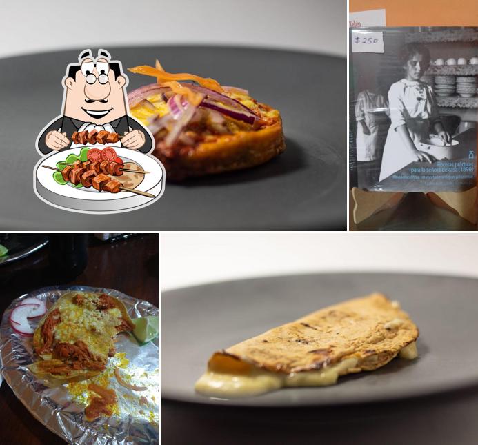 EL KEKÉN, TACOS DE COCHINITA PIBIL AL CAR