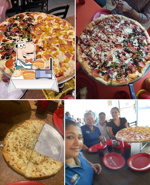 Atomic Pizza Sucursal Universitaria