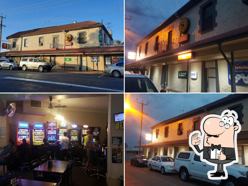 Two Wells Tavern Motel