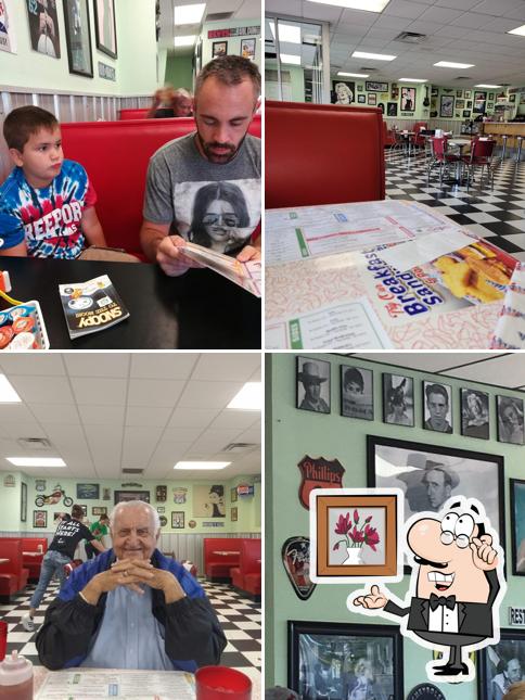 Boomarang Diner - Lone Grove
