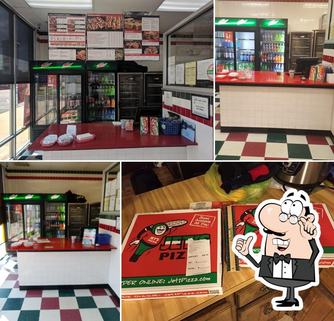 Jet's Pizza