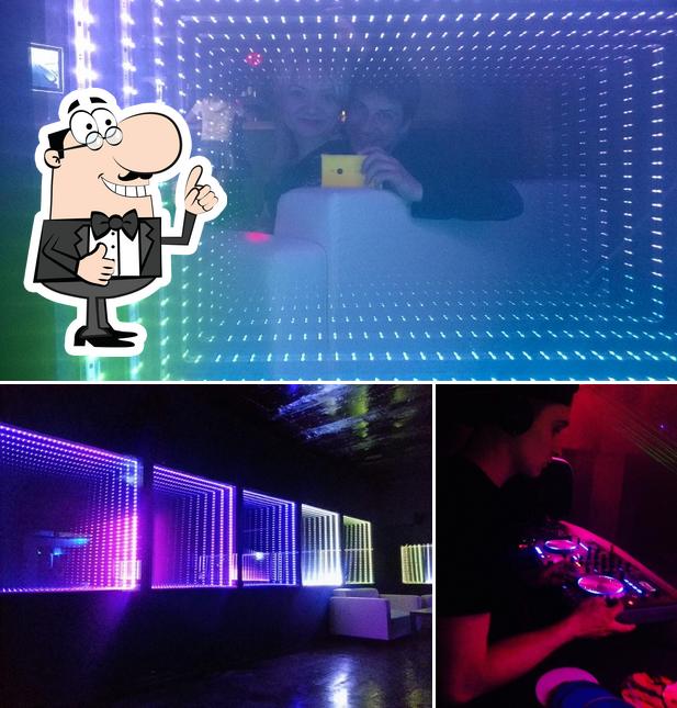 XS Bar & Club