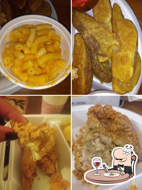 Lee's Famous Recipe Chicken