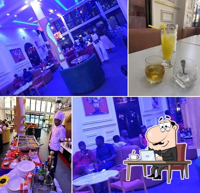 Taso Lounge - Restaurant bar glacier de Bonaberi