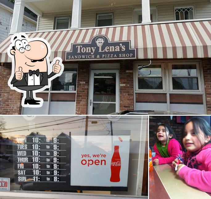 Tony Lena's Sandwich Shop