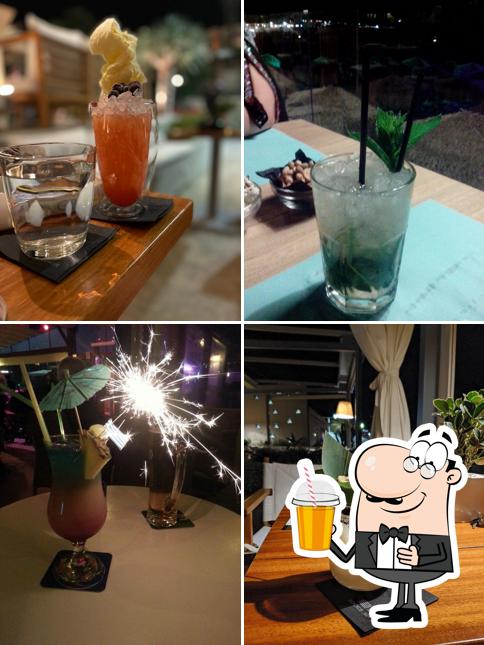 Beachcomber Bar Restaurant Stalis
