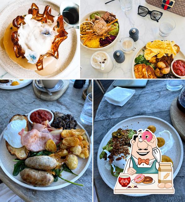 Little Bay Bar & Eatery