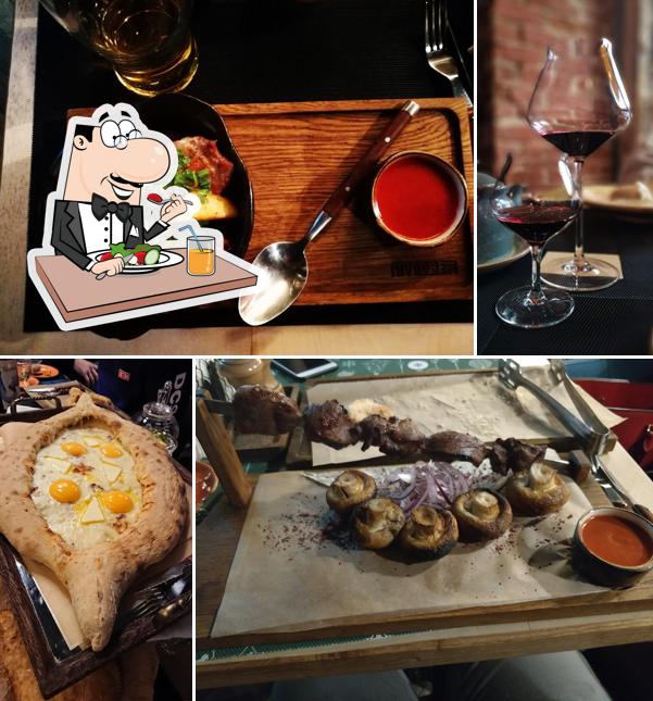 Еда в "Megobari"