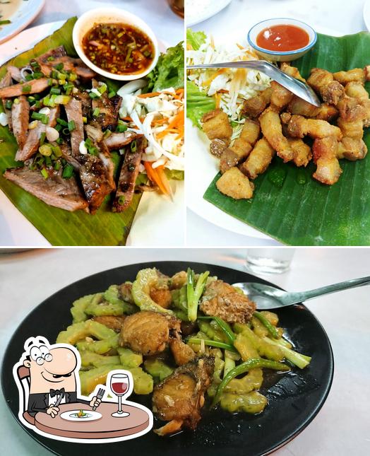 ร้านพิทักษ์ อาหารพื้นบ้าน Pitak’s Authentic Southern Thai Cuisine