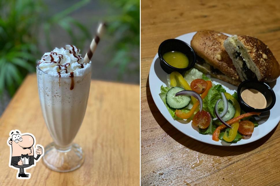 Chonita Café