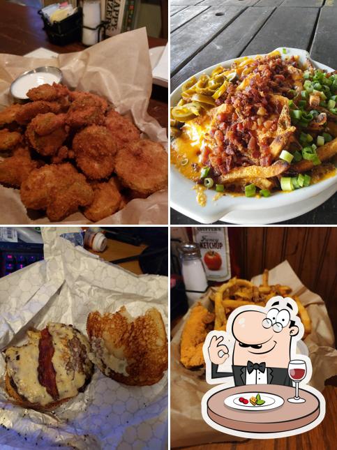 Snuffer's Restaurant & Bar