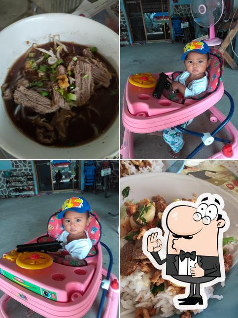ร้านแม่แพง ก๋วยเตี๋ยวอาหารตามสั่ง