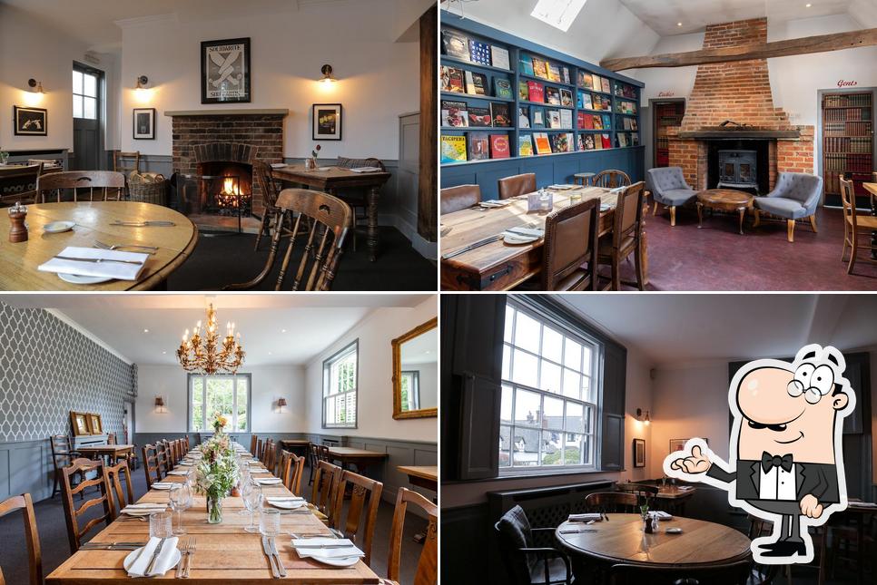 The Fox & Hounds Restaurant & Pub