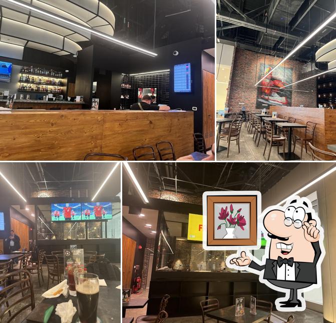 R12 Bar & Lounge