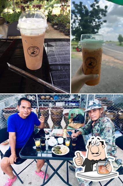 Art กาแฟทางโค้ง