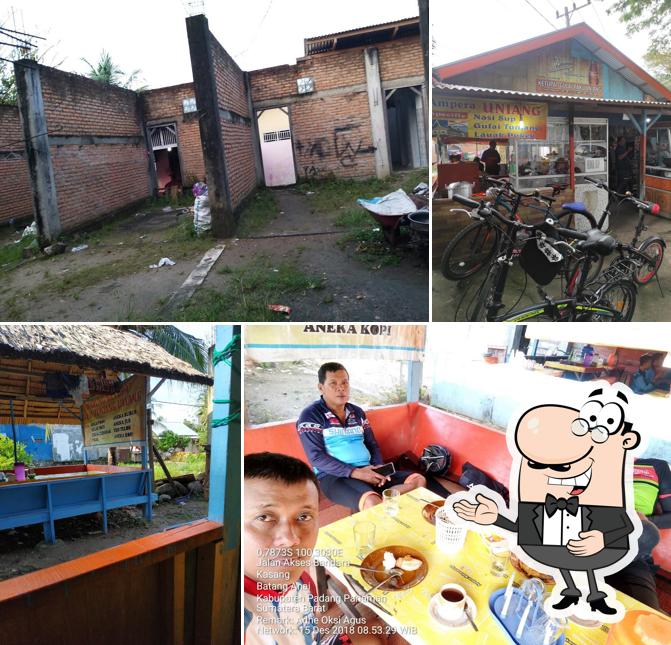 Katupek Gulai Tunjang Uniang