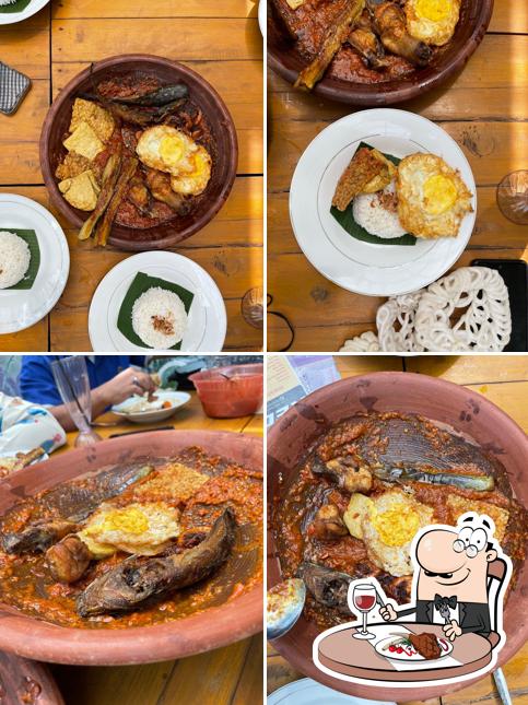 Kedai +62 Food and Beverage