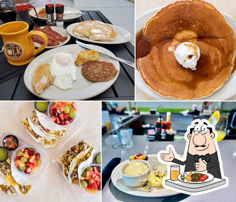 The Toasted Yolk Cafe