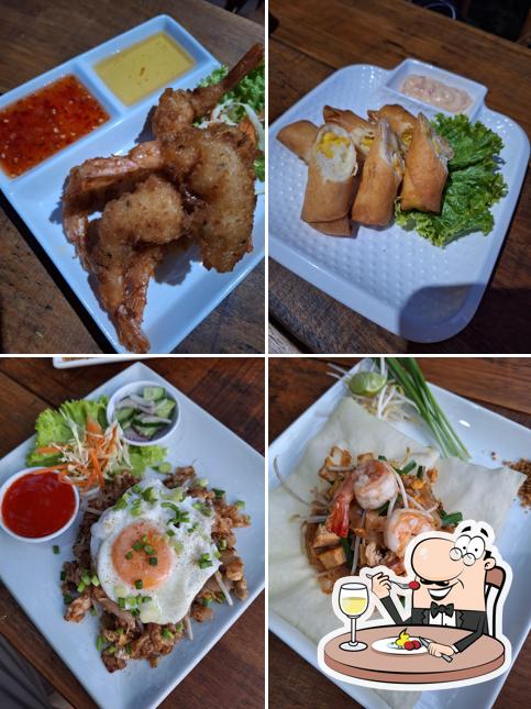 Sunset bar & restaurant