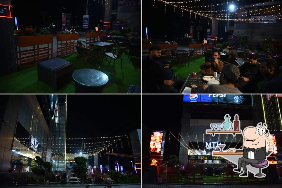 Superior lounge