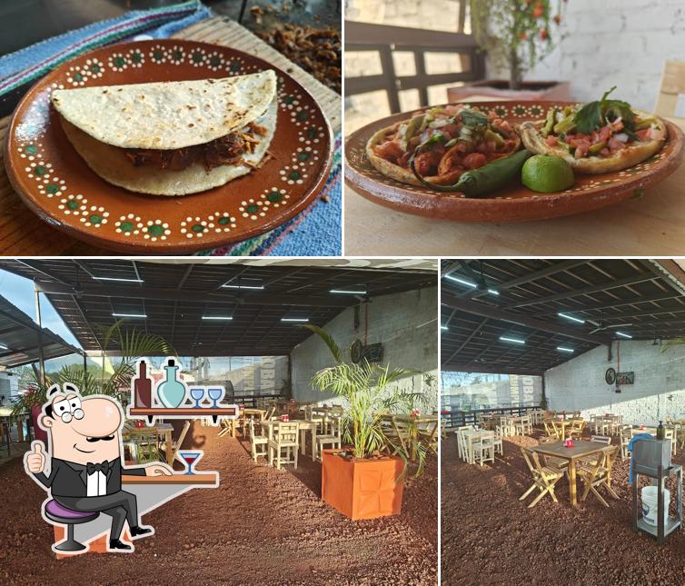 Los Compadres: Birria y Guisos