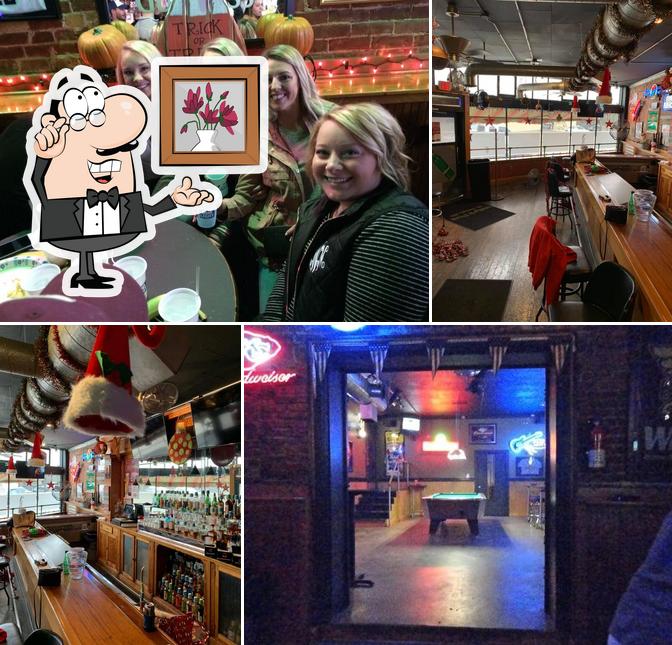 Kelly's Pub