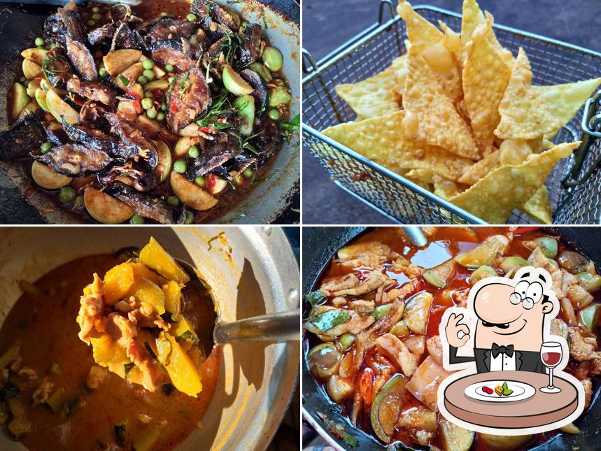 ร้านไก่ทอด FRIED CHICKEN hot&spicy ศรีรัตนะ