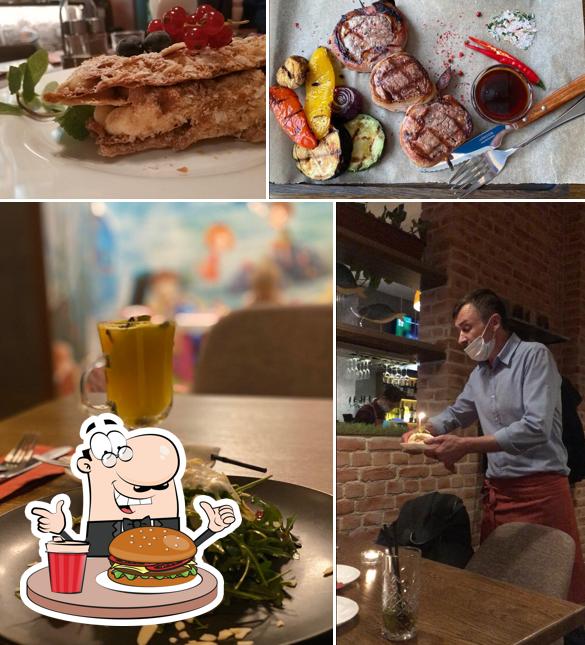 Отведайте гамбургеры в "Aquarium"