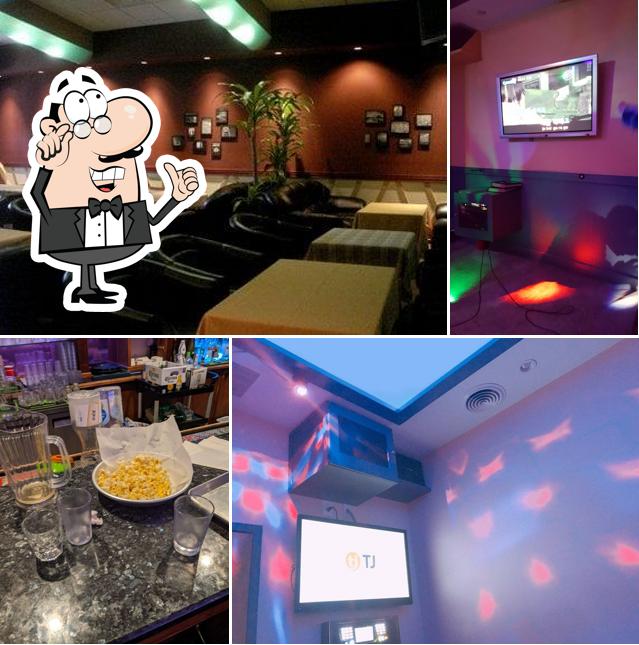 Lulu Cafe / Karaoke bar