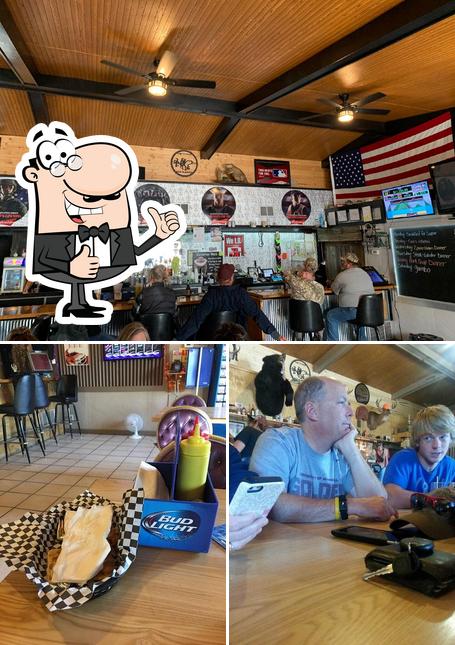 Clinic Bar & Grill