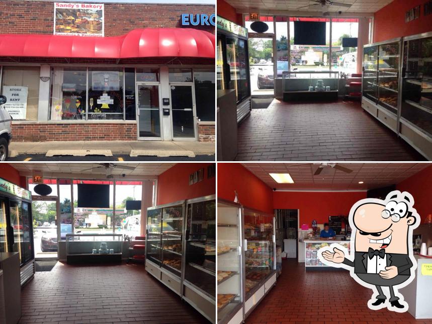 Sandy's Bakery