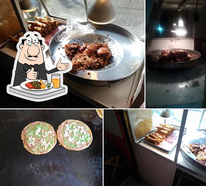 "Tacos Checo"