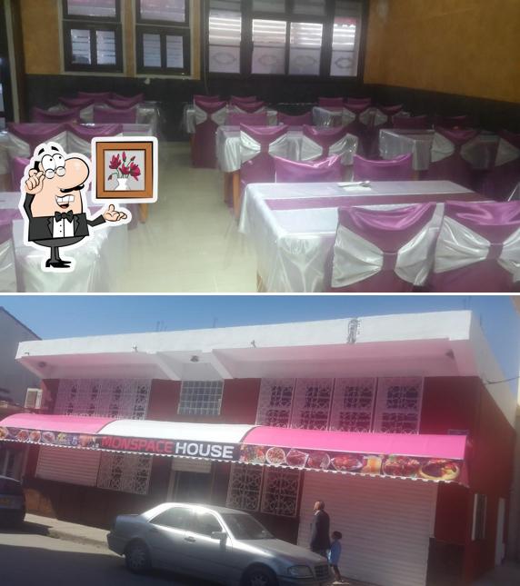 Restaurant Monspace House