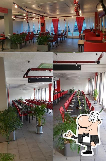La Cigale Rouge