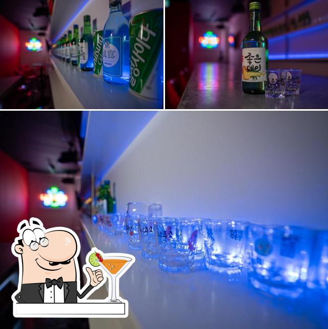 CONBE ~KARAOKE&SHISHA BAR~