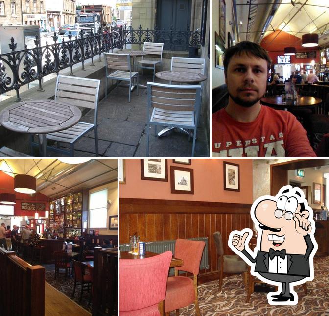 Old Post Office Bar