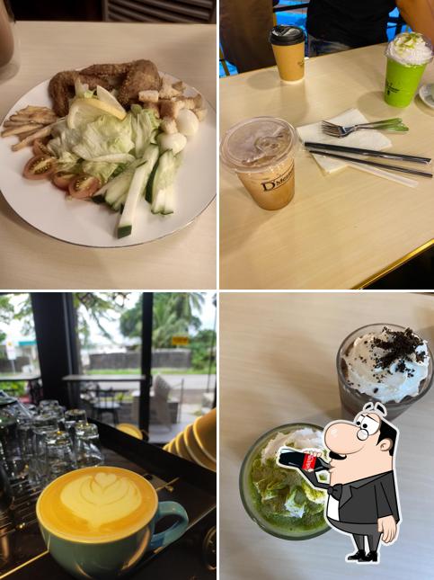 D’ Mezzanine Cafe