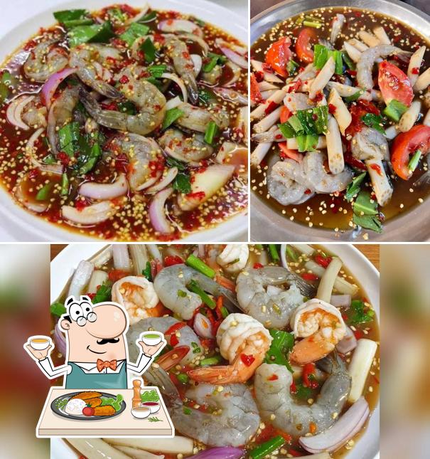 ยำขนมจีน ปลาทอด (สาขาบ้านไผ่)