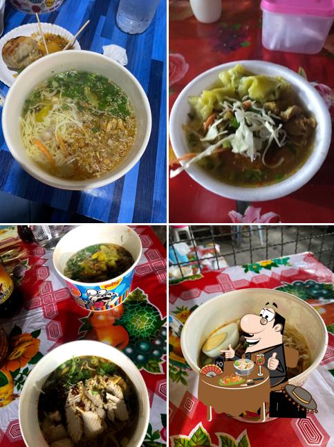 Halal Yunnan Cuisine บะหมี่ไข่ ยูนนาน
