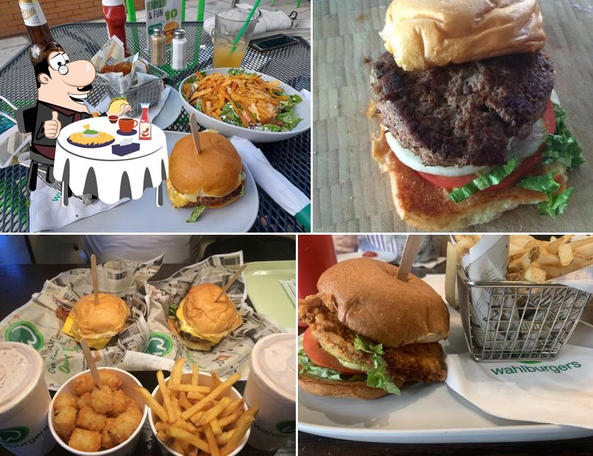 Wahlburgers