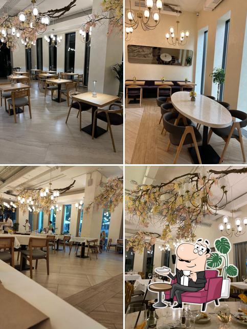 Посмотрите на внутренний интерьер "Арома"