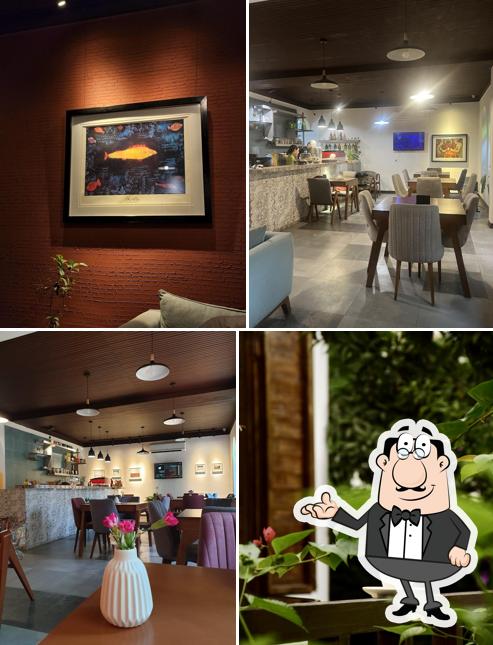 Koucheh Cafe Gallery