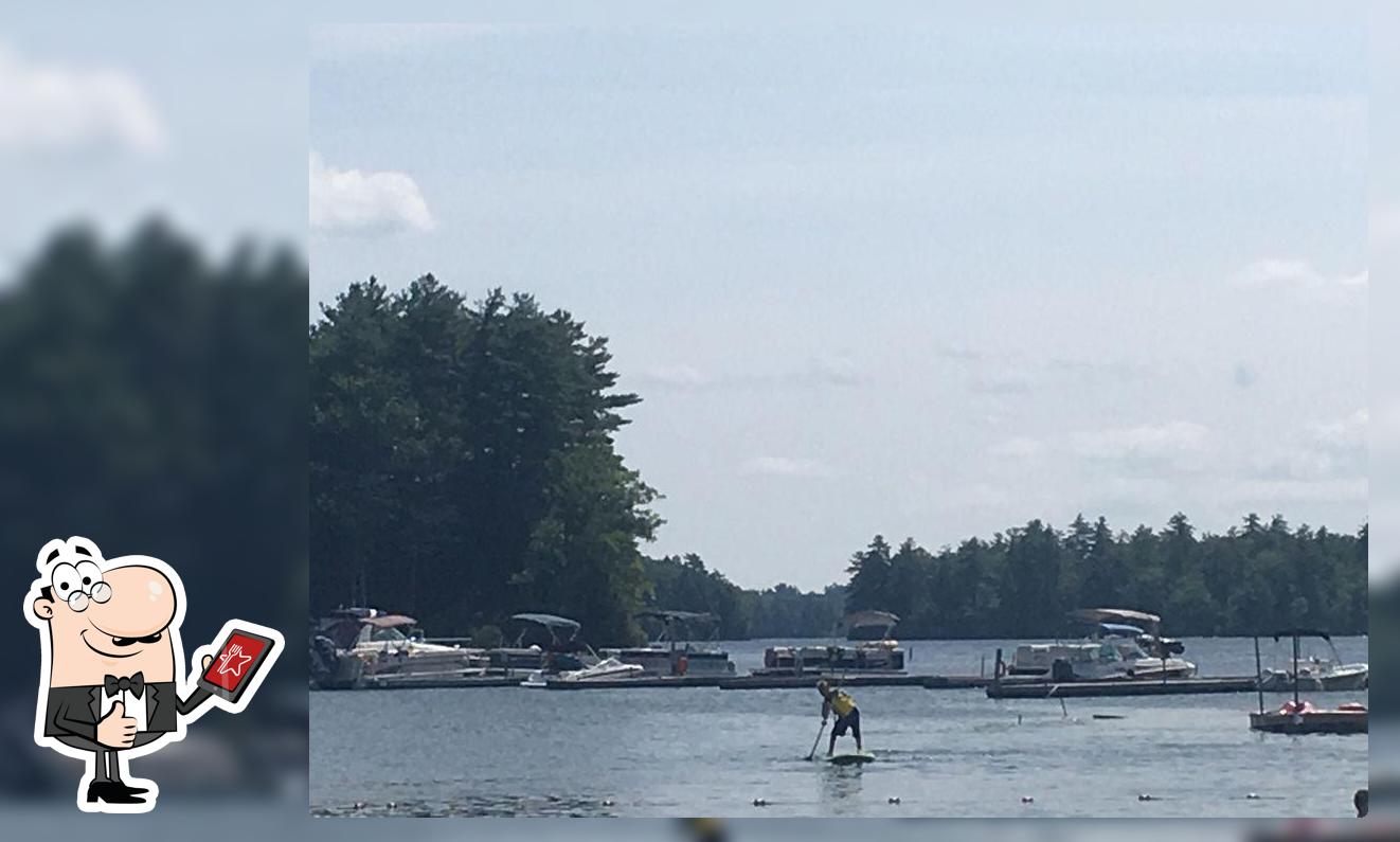Point Sebago Happy Hour