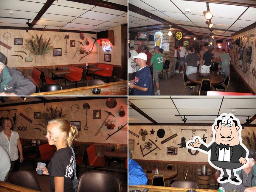 Bruns' Saloon
