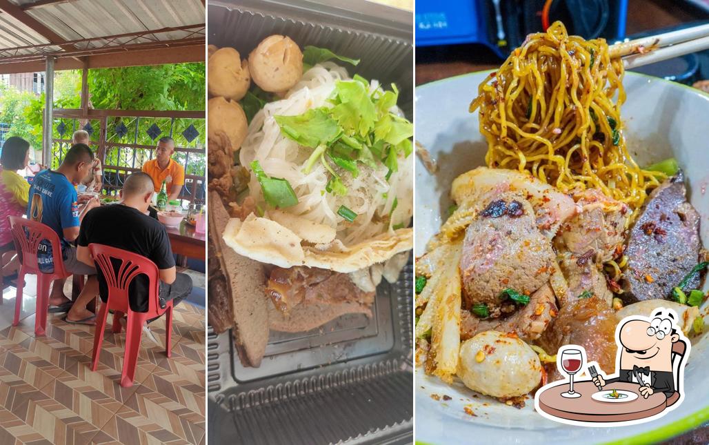 ก๋วยเตี๋ยวเนื้อตุ๋นนายเฮงโดยร้านเอมเบล