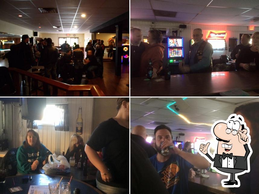 Shooters Bar & Grill