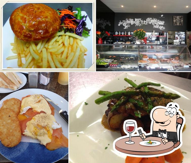 Kadeli Gourmet Deli Cafe