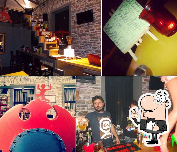 Cafe bar People